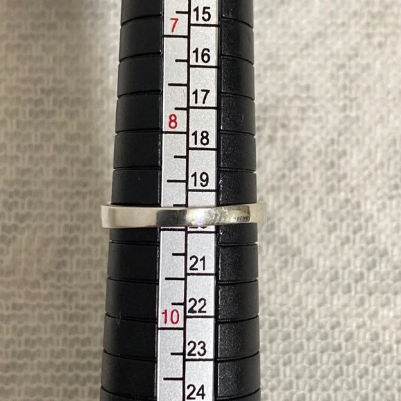 *SOLD*🆕Sterling Silver Dolphin Ring - Picture 7 of 11